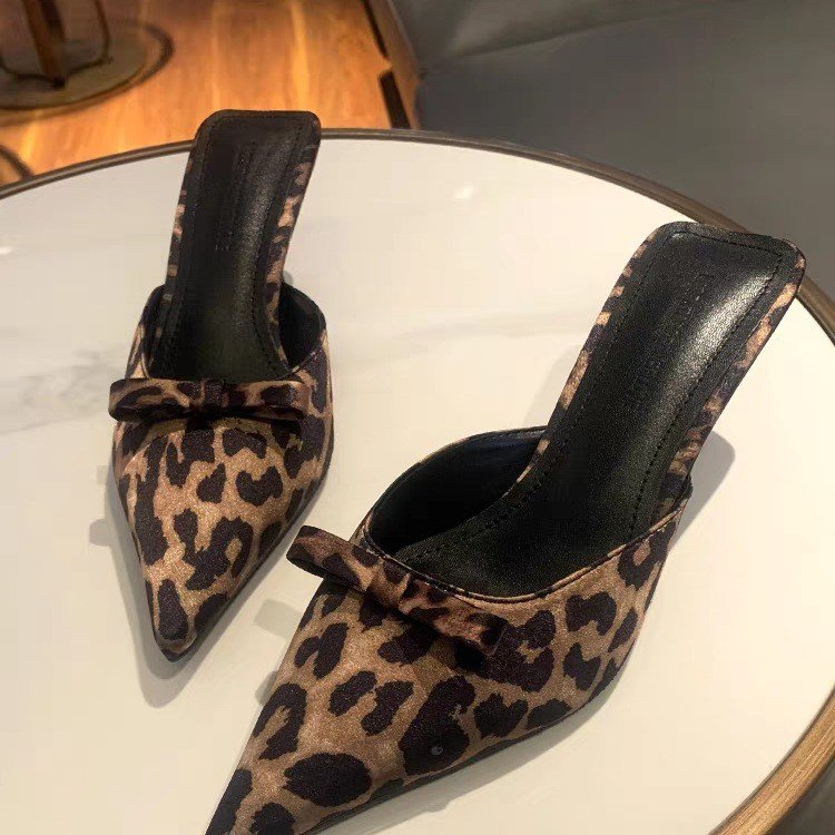 Ethnic Fashion For Women - women's leopard-print pointed high-heeled slippers fashion