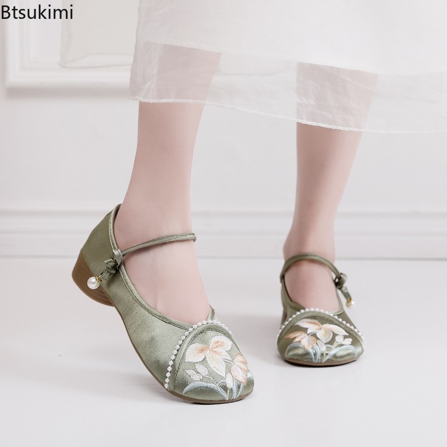 Ethnic Fashion For Women - Fashion Embroidered Chinese Style Low Heeled